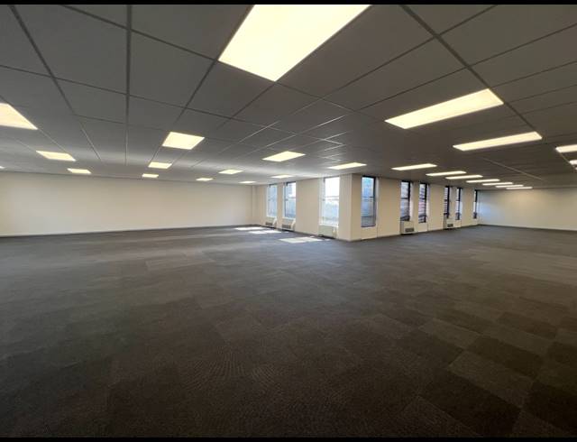 2,000M² OFFICE TO LET IN ROSEBANK